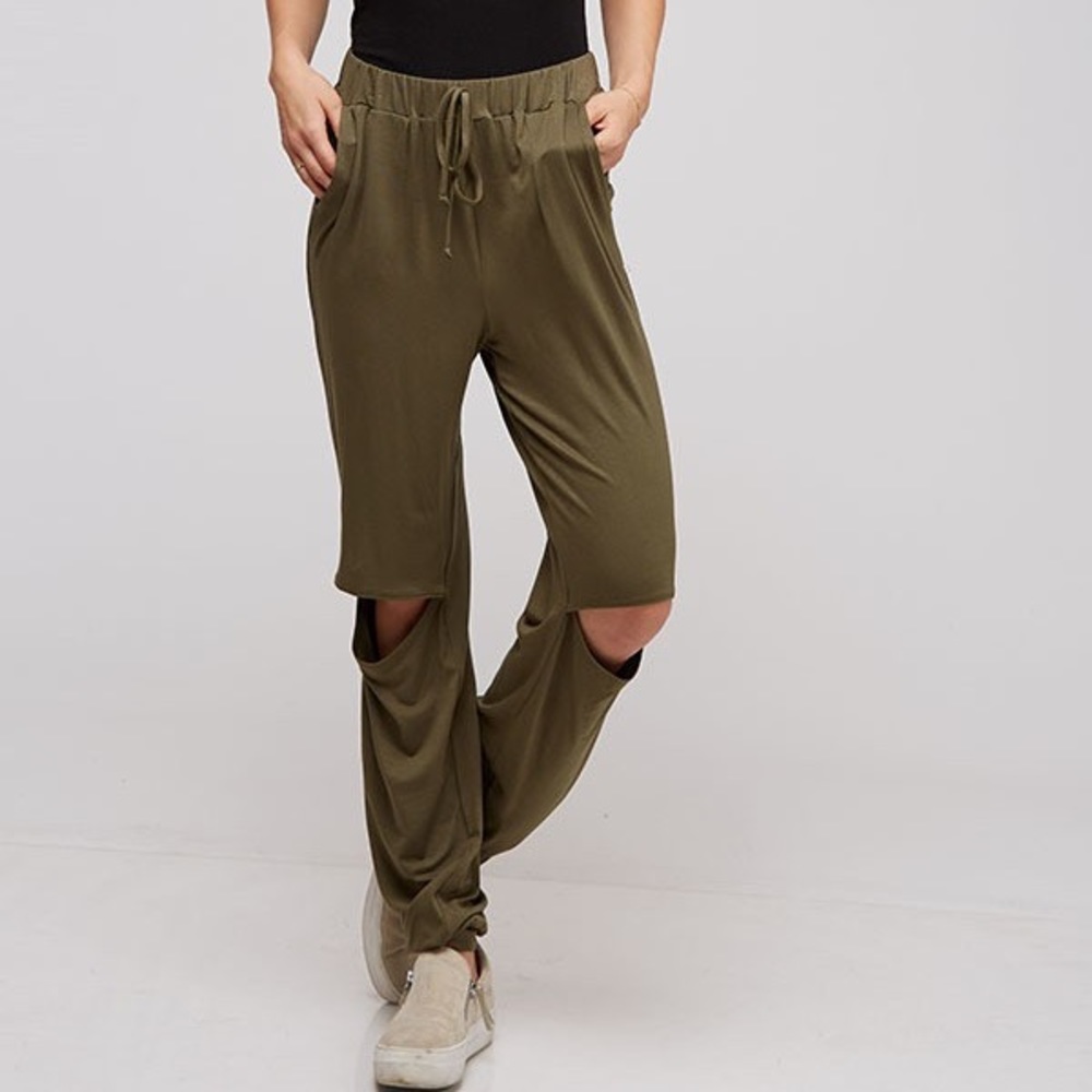 🌟 FINAL PRICE 🌟 Brand new 
Open knee casual pant